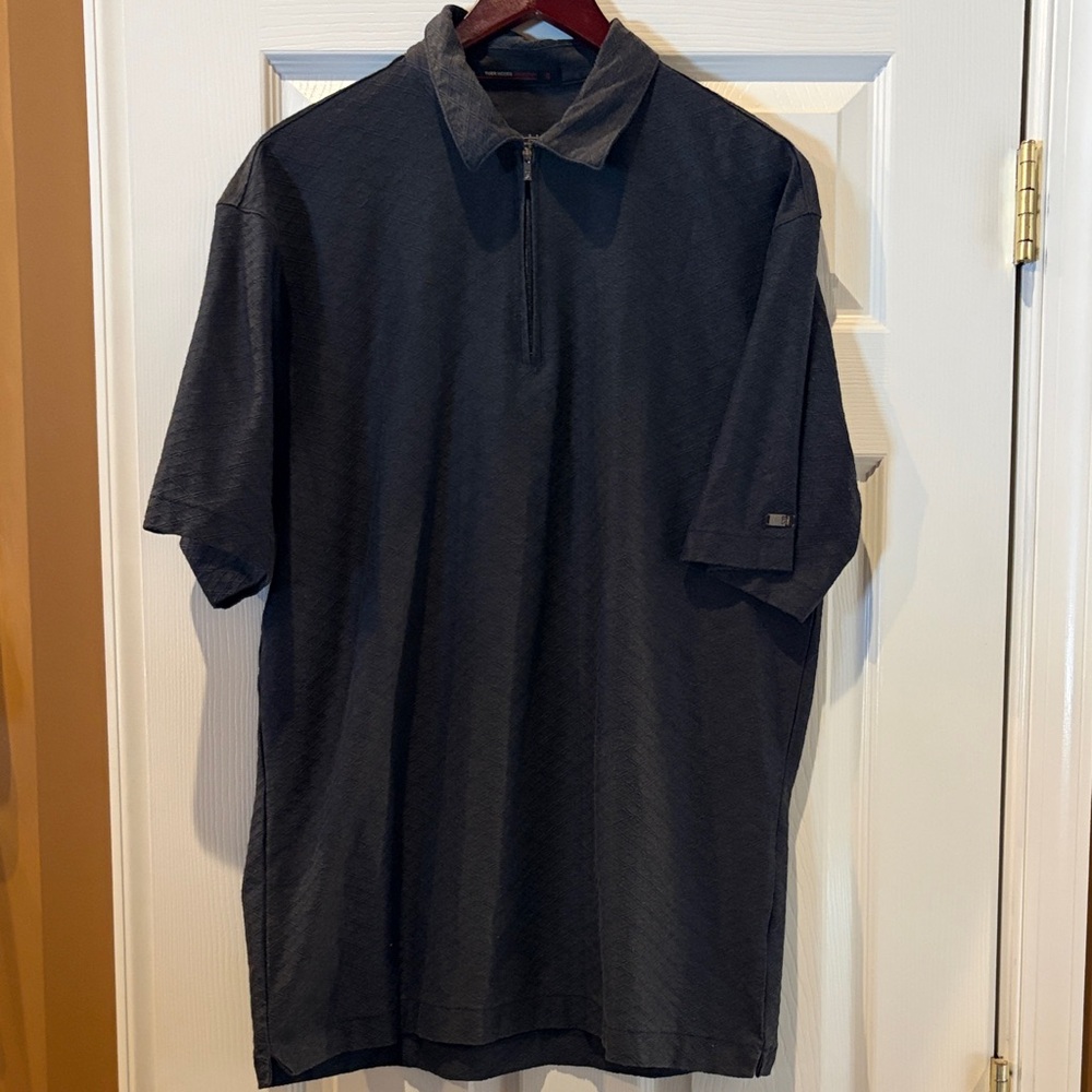 Men’s Tiger Woods Collection Dark Golf Polo Shirt